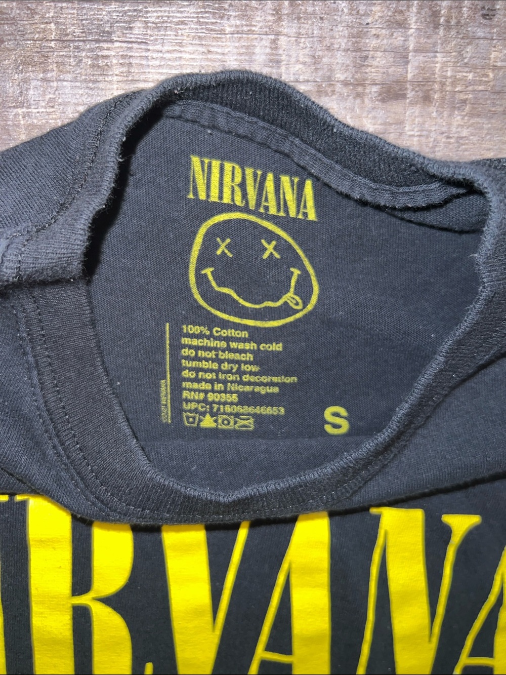 NIRVANA T-shirt - Picture 2 of 6